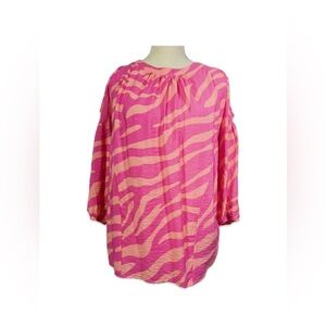 Like Love NWT Pink and Orange Zebra Print Top Women’s Size S Cold Shoulder